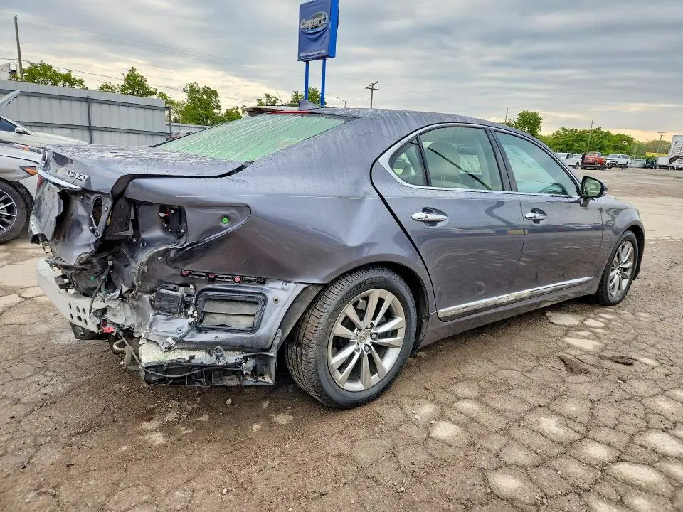 2015 LEXUS LS 460  