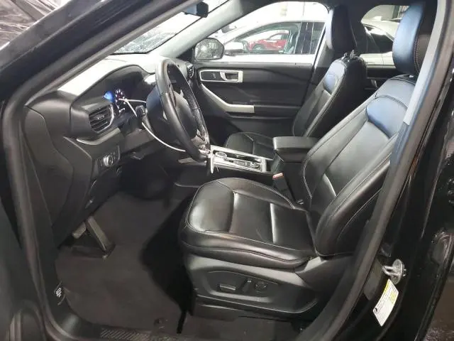 2021 FORD EXPLORER XLT  