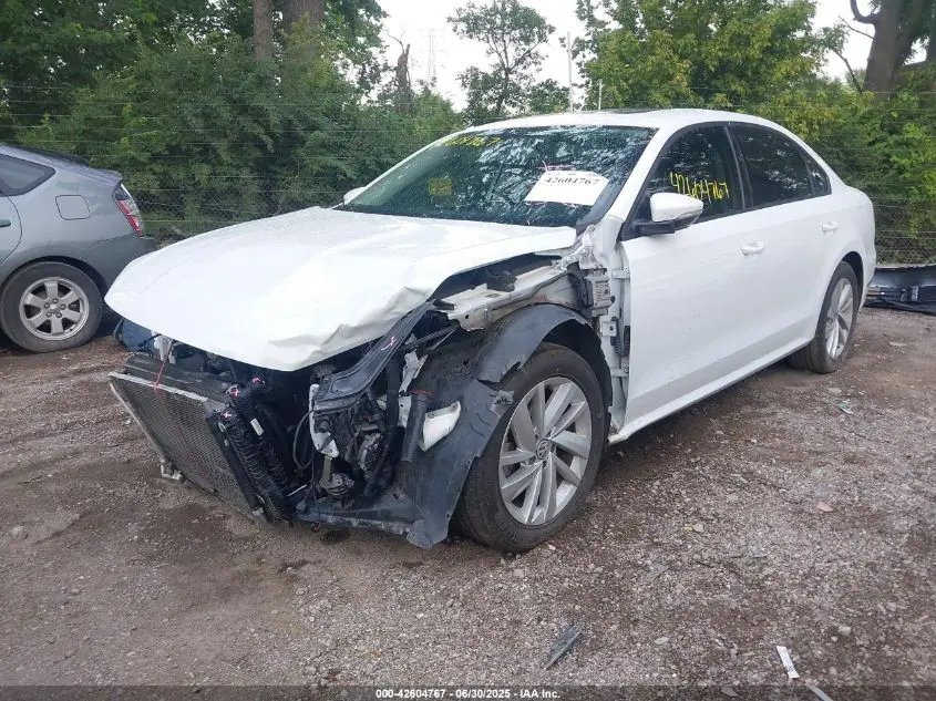 2018 VOLKSWAGEN PASSAT 2.0T SE