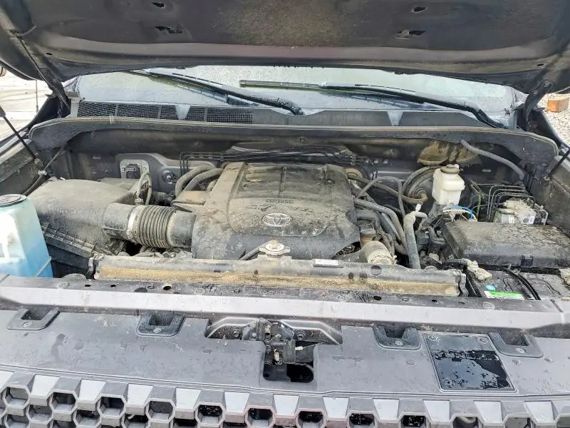 2018 TOYOTA TUNDRA CREWMAX SR5  