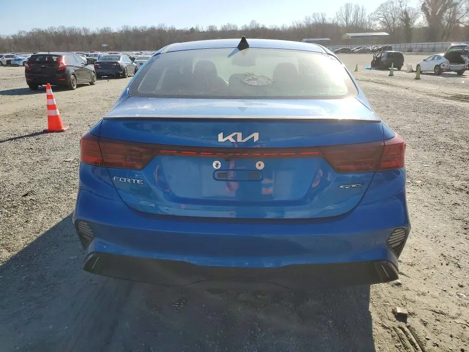 2023 KIA FORTE GT LINE  