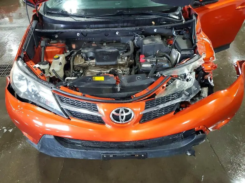 2015 TOYOTA RAV4 XLE  