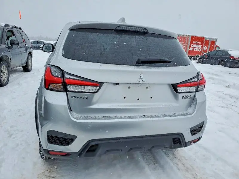 2024 MITSUBISHI RVR ES  