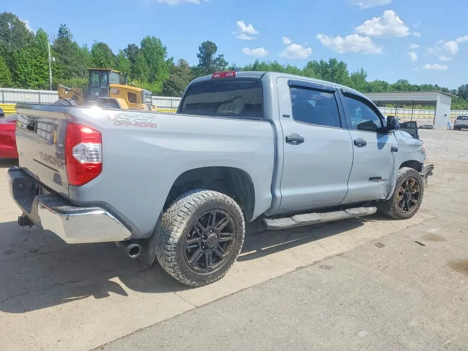 2020 TOYOTA TUNDRA CREWMAX SR5  