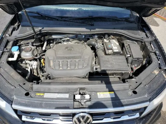 2021 VOLKSWAGEN TIGUAN SE  
