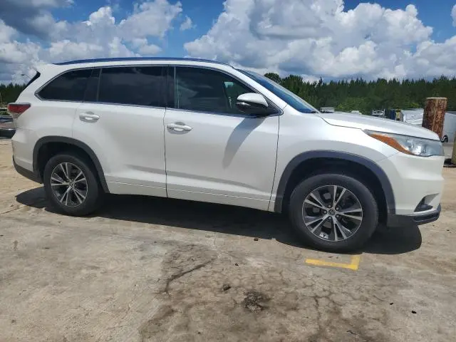 2016 TOYOTA HIGHLANDER XLE  
