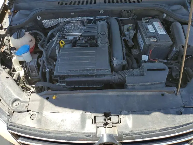 2017 VOLKSWAGEN JETTA SE  