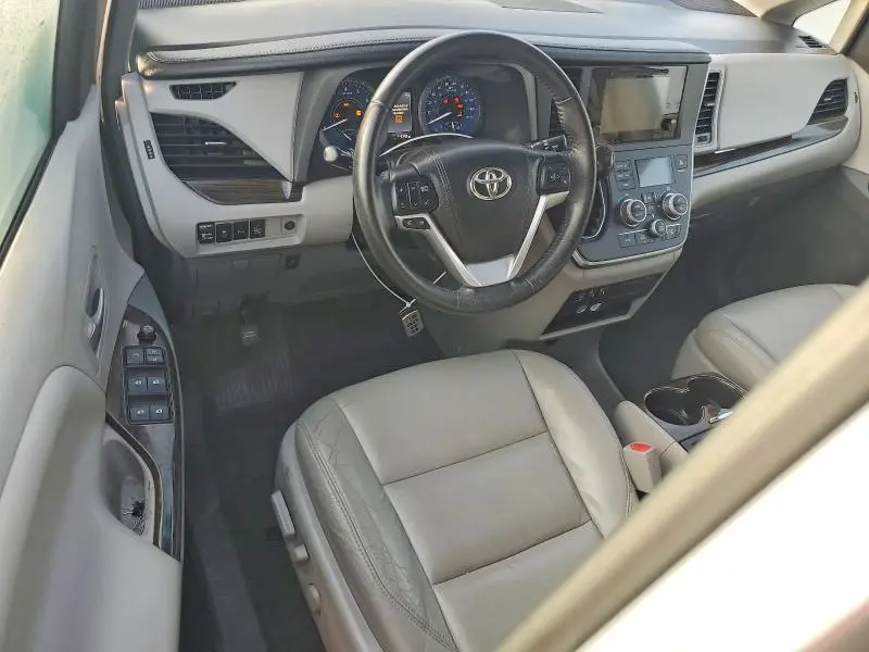 2015 TOYOTA SIENNA XLE 8-PASSENGER  