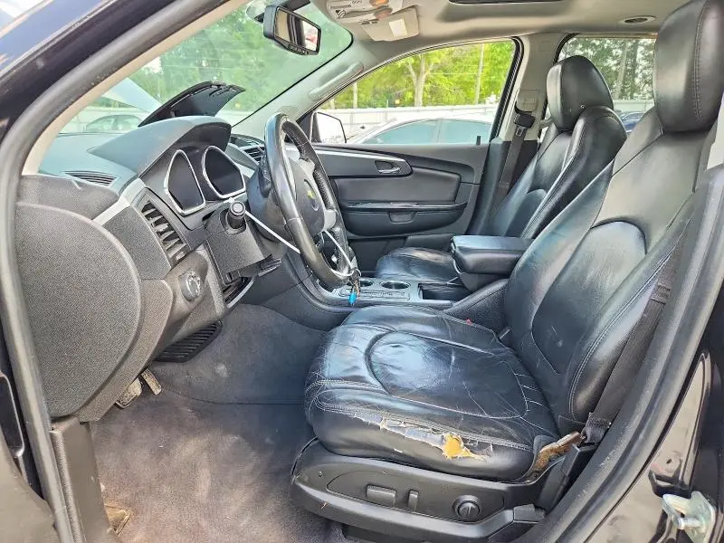 2012 CHEVROLET TRAVERSE LT  