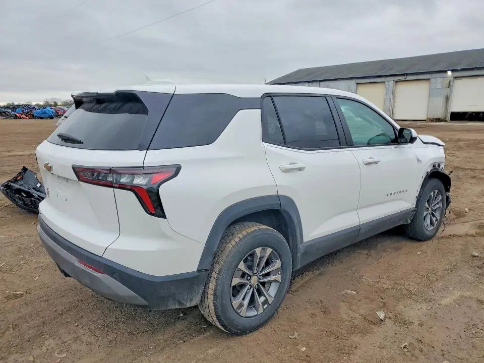 2025 CHEVROLET EQUINOX LT  