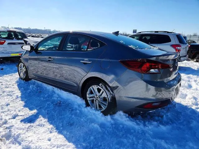 2019 HYUNDAI ELANTRA SEL  