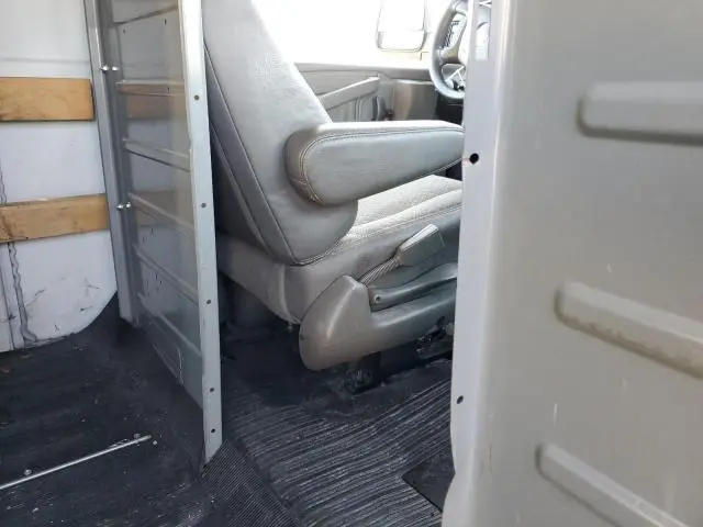 2016 GMC SAVANA G2500  