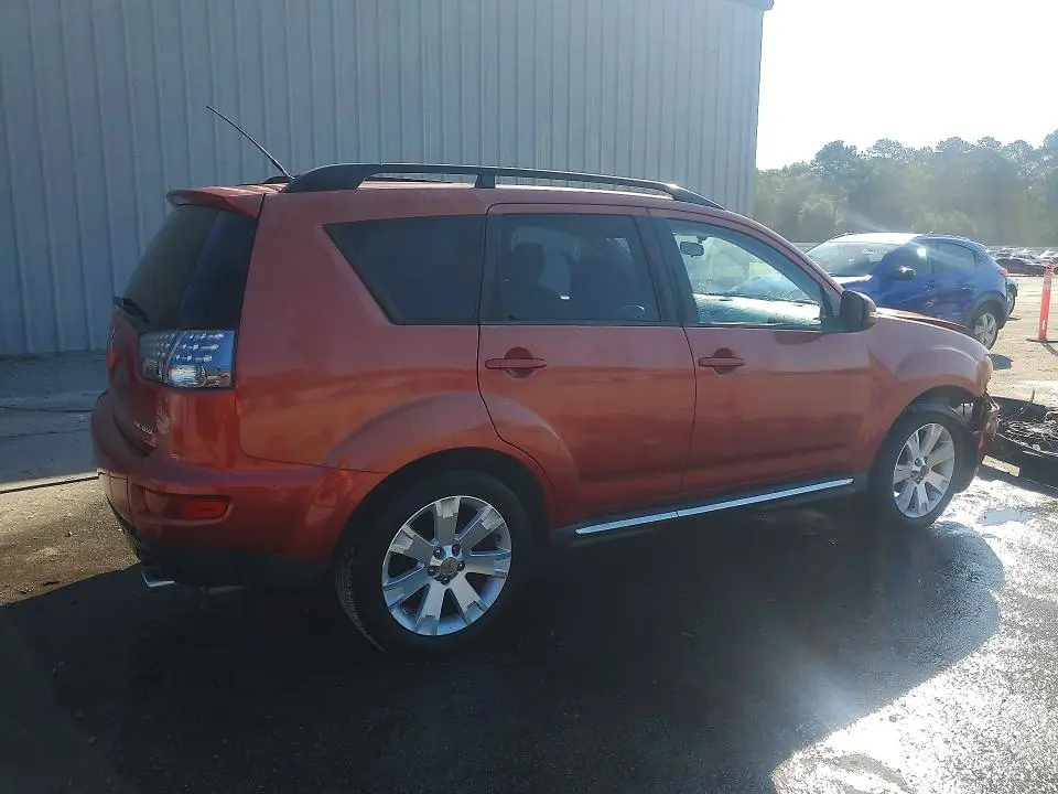 2010 MITSUBISHI OUTLANDER SE  