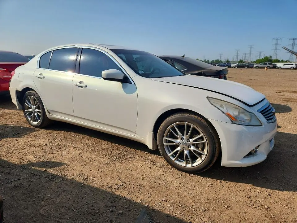 2012 INFINITI G37   
