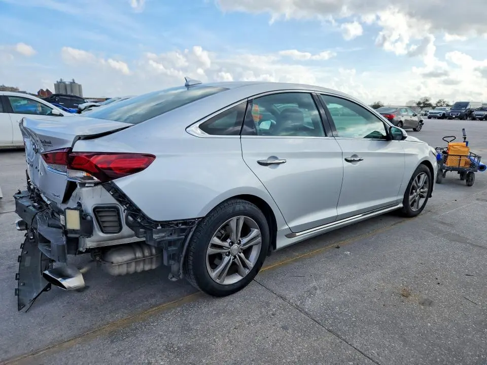 2018 HYUNDAI SONATA SPORT  
