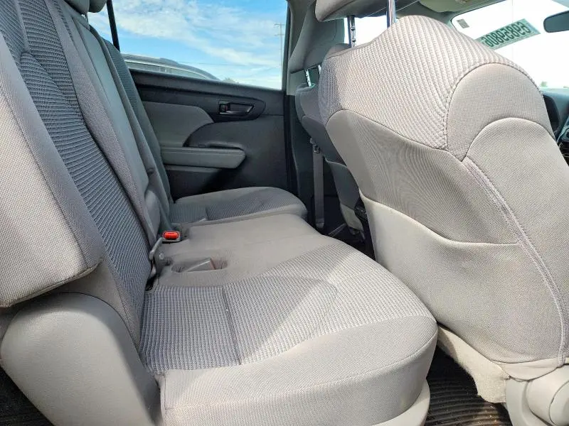 2021 TOYOTA HIGHLANDER HYBRID LE  