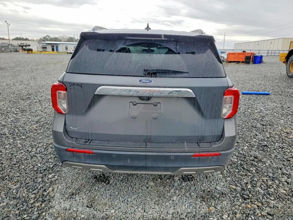 2022 FORD EXPLORER XLT  