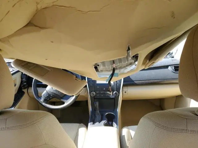2016 TOYOTA CAMRY LE  