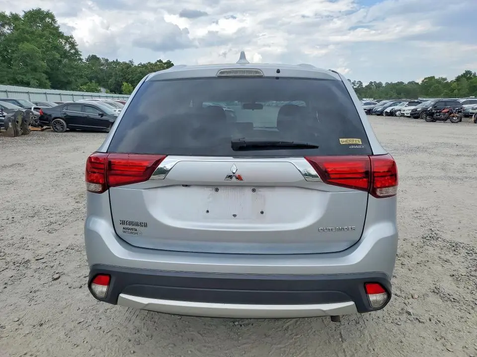 2017 MITSUBISHI OUTLANDER ES  