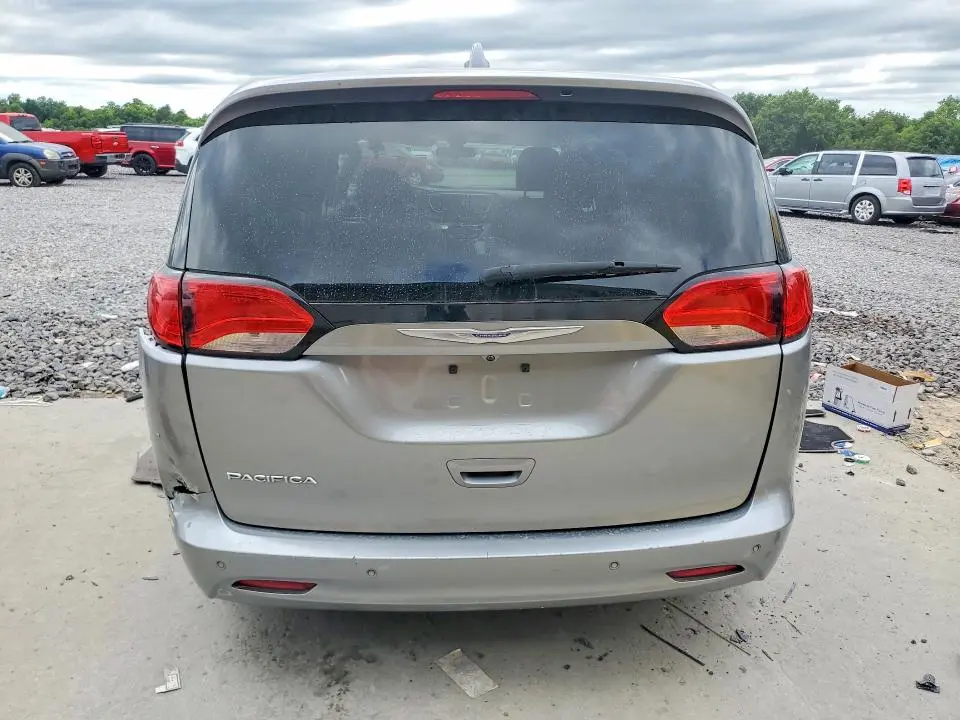2019 CHRYSLER PACIFICA LX  