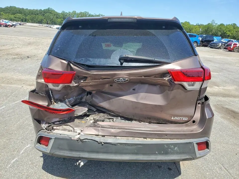 2017 TOYOTA HIGHLANDER LIMITED  