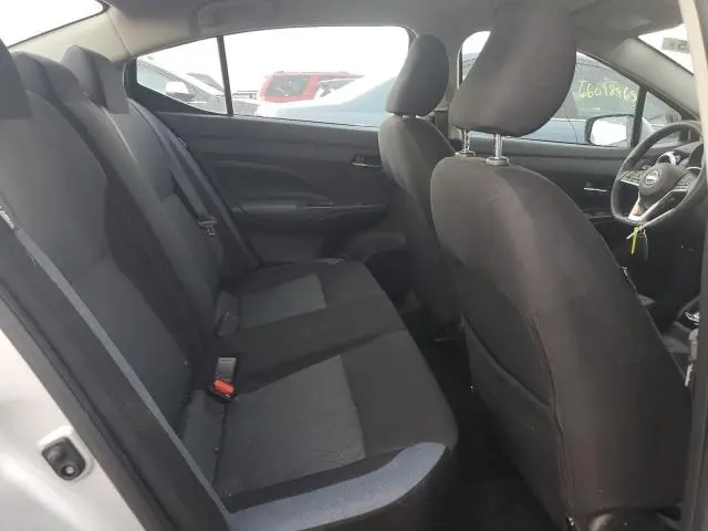 2023 NISSAN VERSA SV  