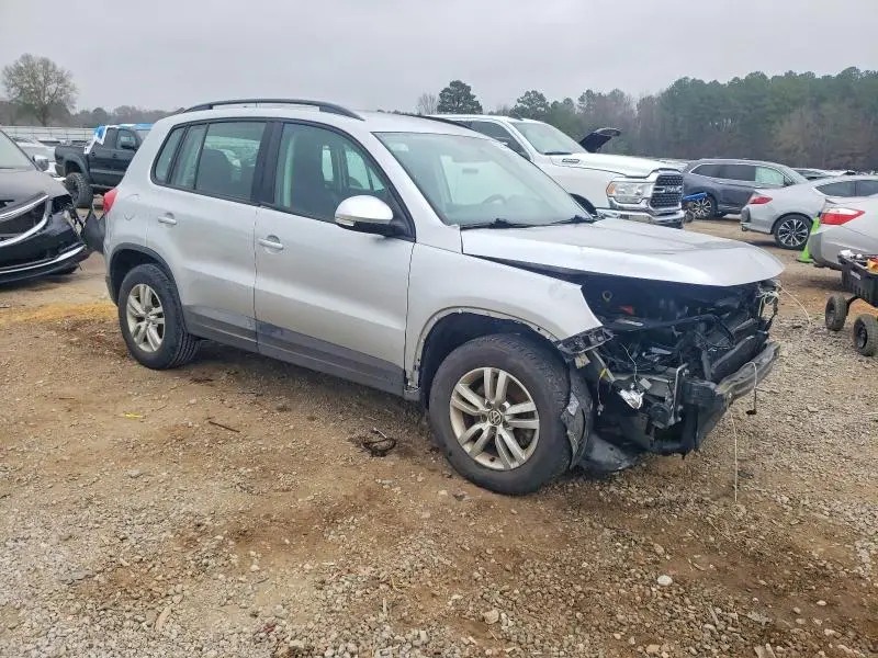 2015 VOLKSWAGEN TIGUAN S  