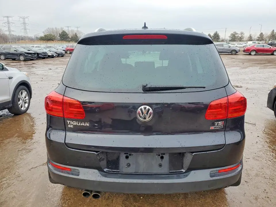 2016 VOLKSWAGEN TIGUAN S  