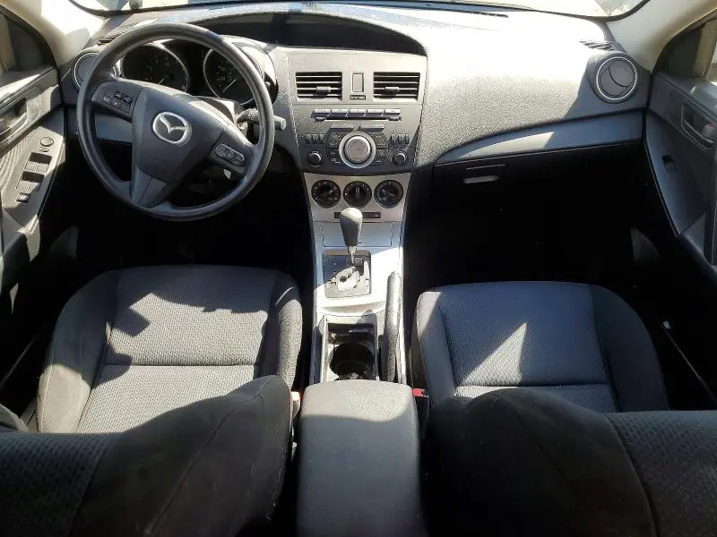 2010 MAZDA 3   