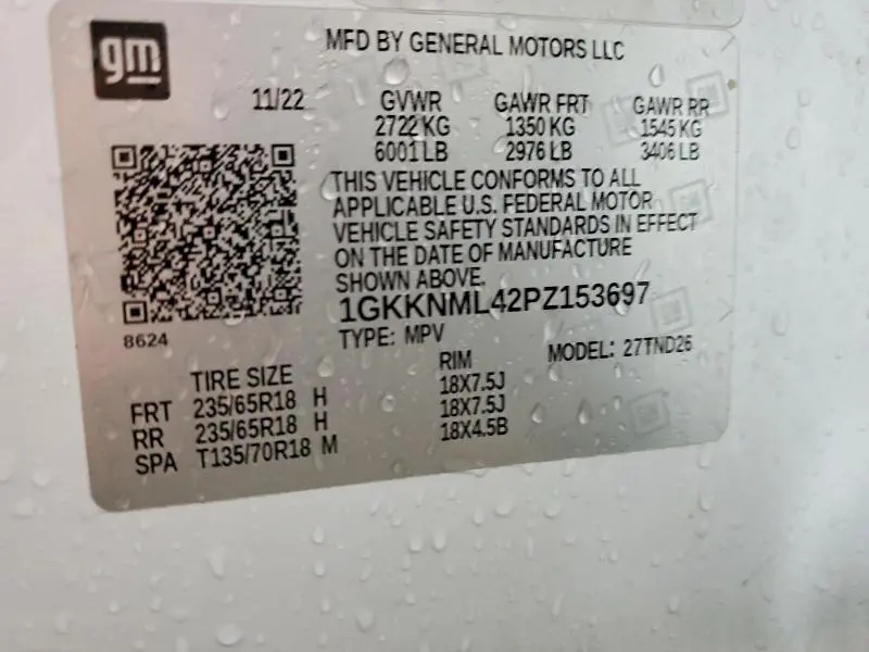 2023 GMC ACADIA SLT  