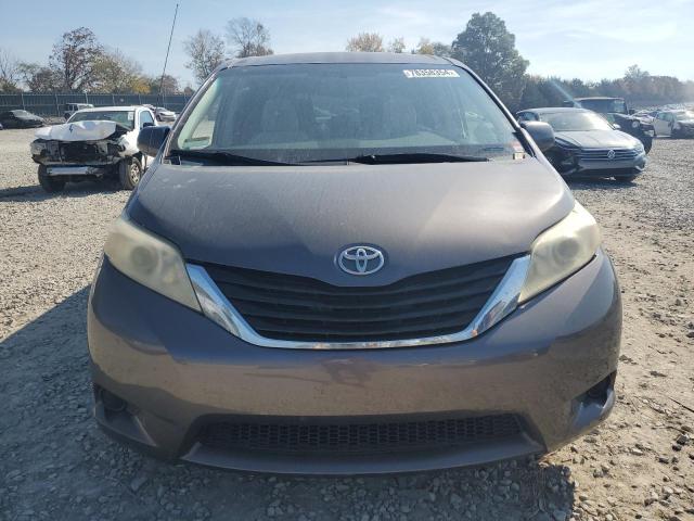 2012 TOYOTA SIENNA LE