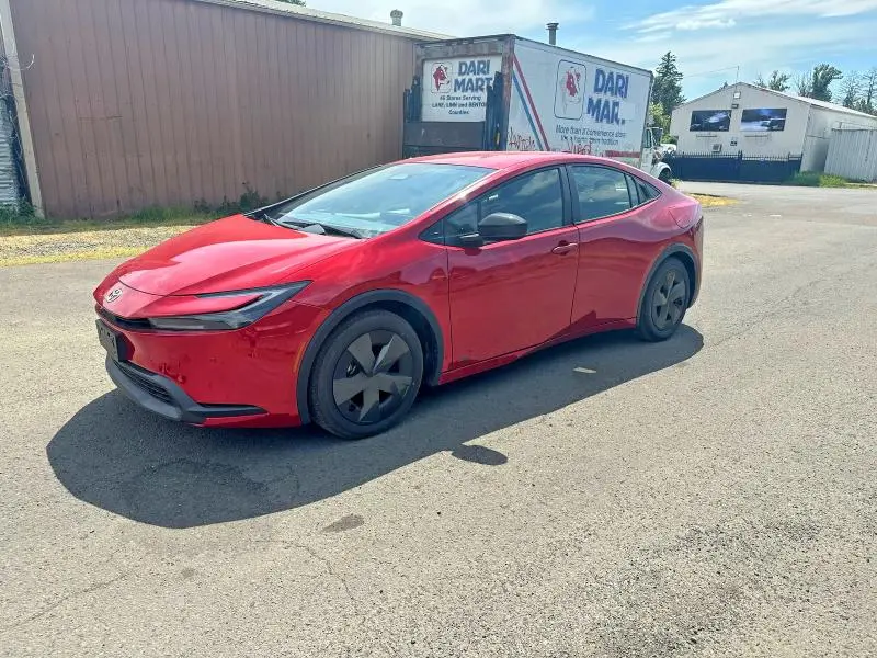 2025 TOYOTA PRIUS LE  