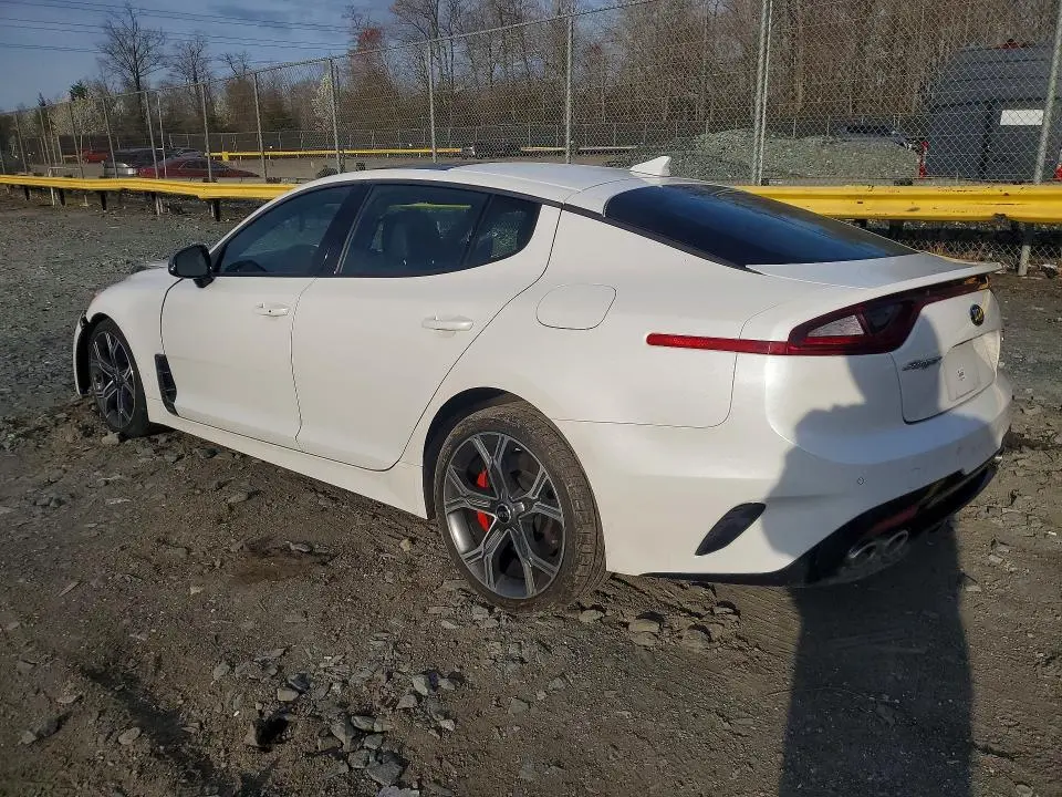 2018 KIA STINGER GT2  