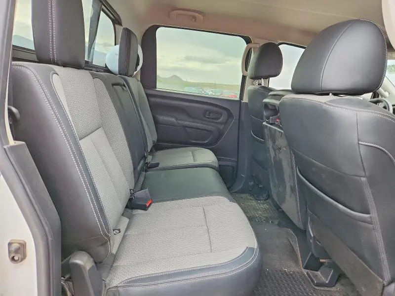 2021 NISSAN TITAN S  