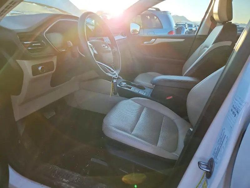 2021 FORD ESCAPE SEL  