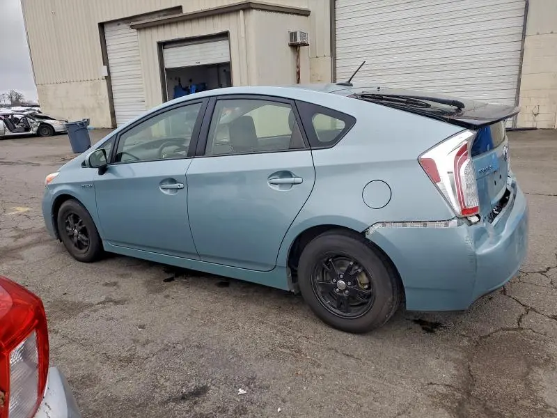 2015 TOYOTA PRIUS   