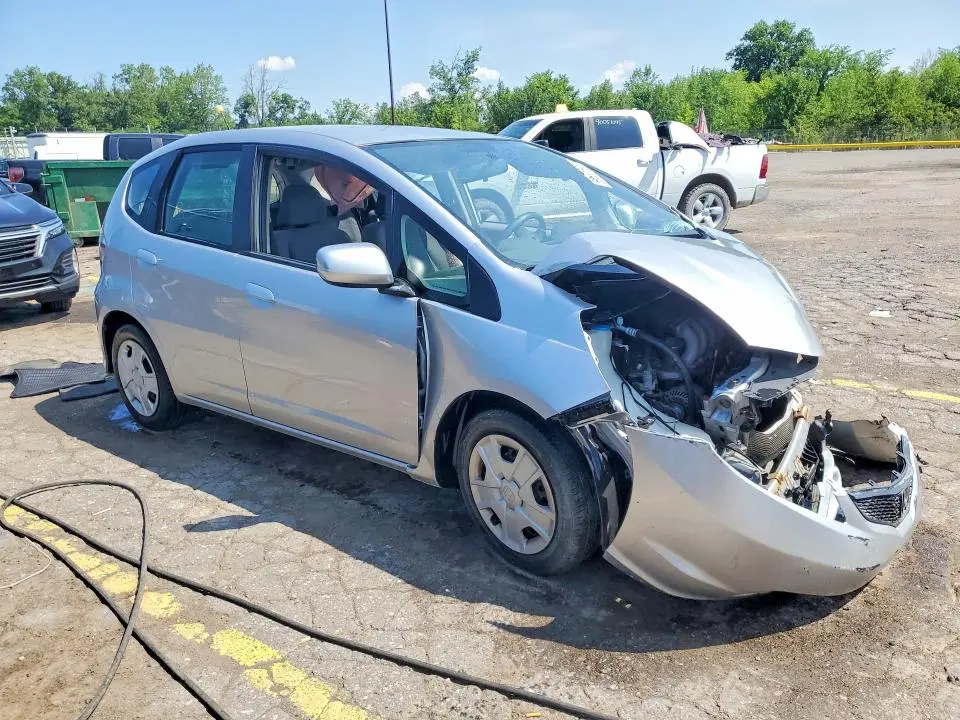 2013 HONDA FIT   