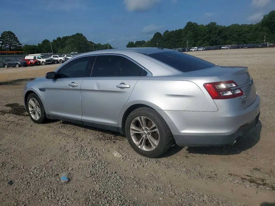 2015 FORD TAURUS SEL  