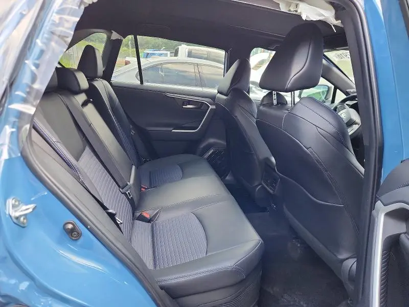 2024 TOYOTA RAV4 XSE  