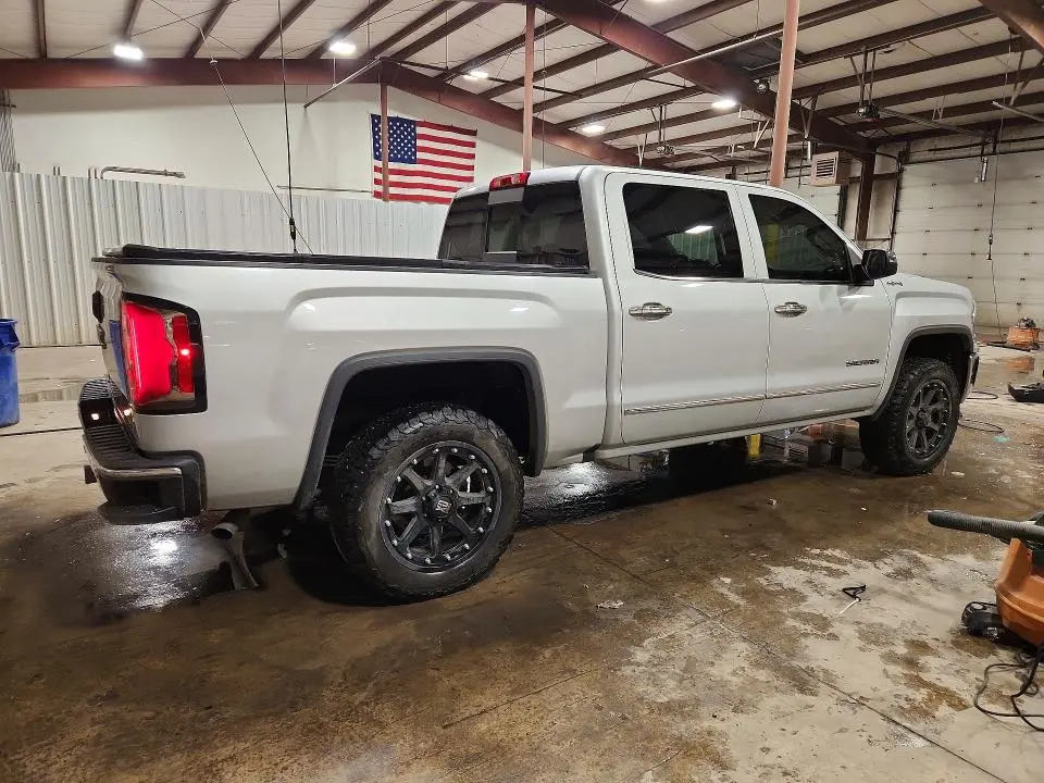 2017 GMC SIERRA K1500 SLT  