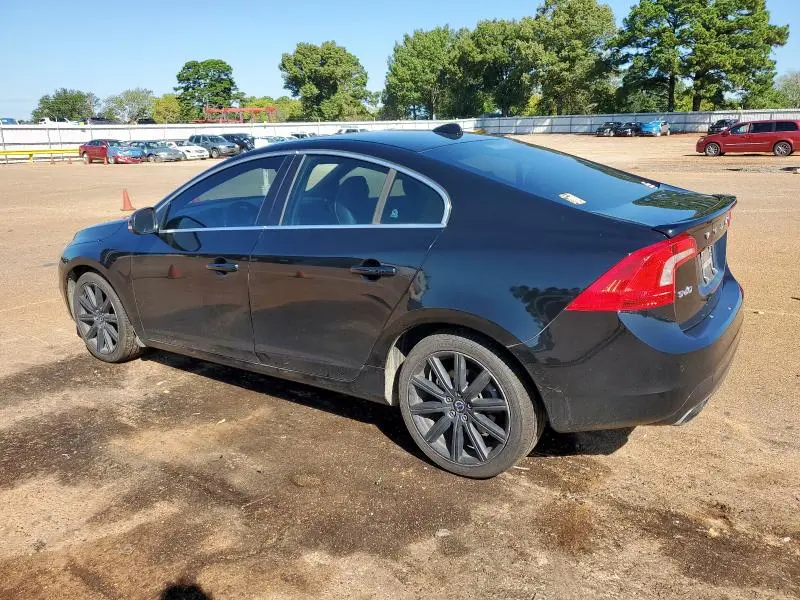 2015 VOLVO S60 PLATINUM  