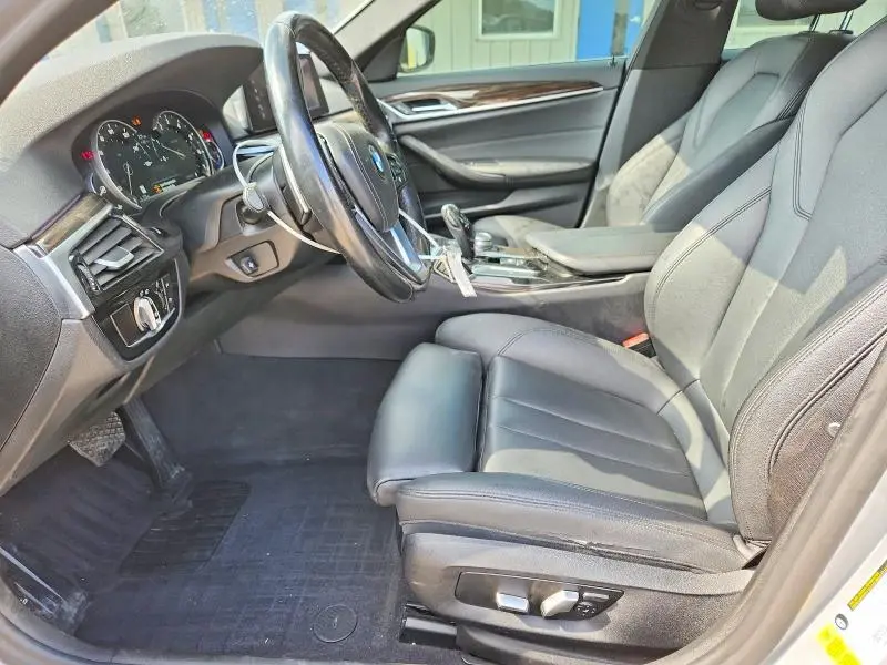 2019 BMW 530 I  