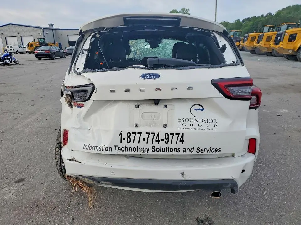 2024 FORD ESCAPE ST LINE  
