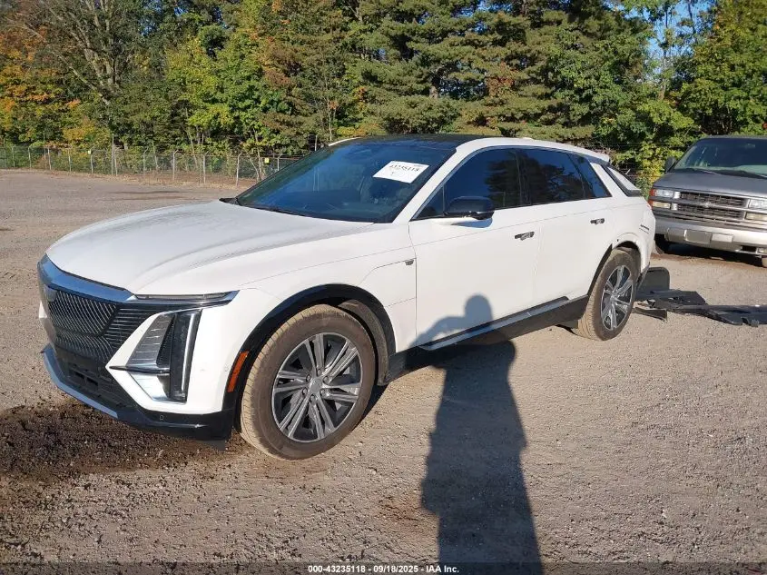 2024 CADILLAC LYRIQ LUXURY W/1SC