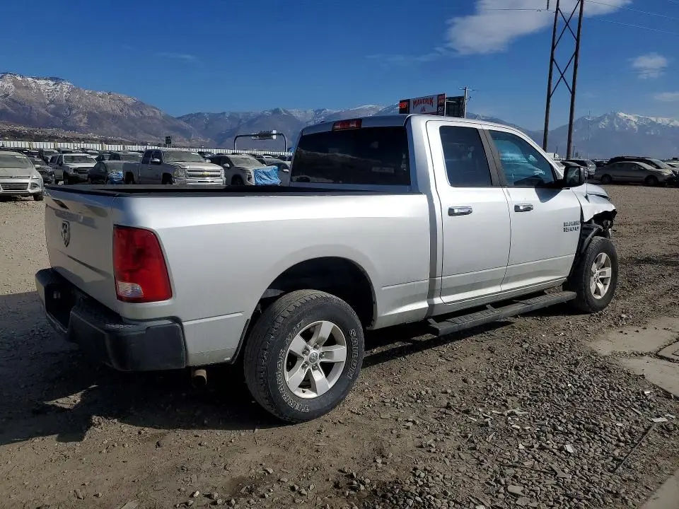 2013 RAM 1500 SLT  