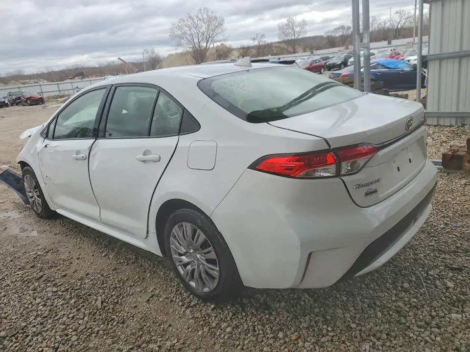 2021 TOYOTA COROLLA LE  