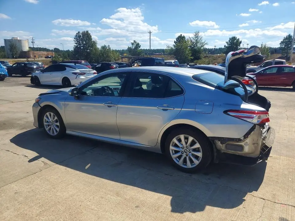2018 TOYOTA CAMRY LE  