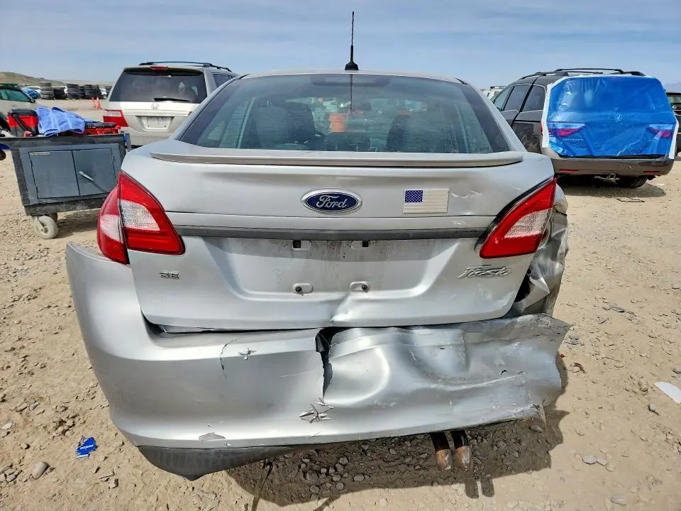 2013 FORD FIESTA SE  