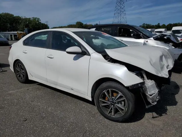 2023 KIA FORTE LX  