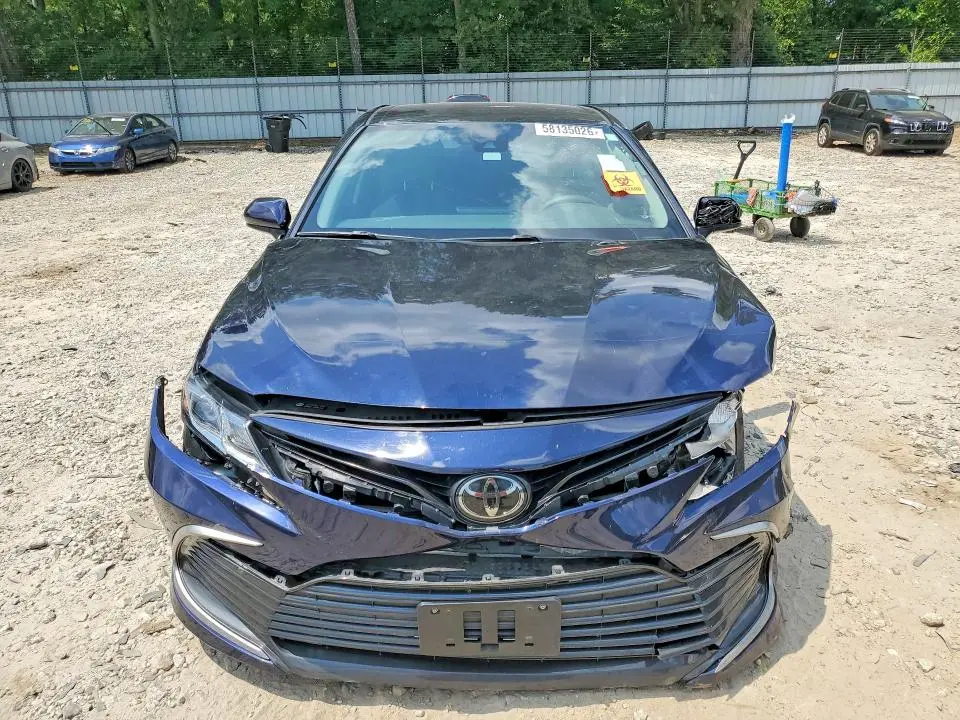 2022 TOYOTA CAMRY LE  